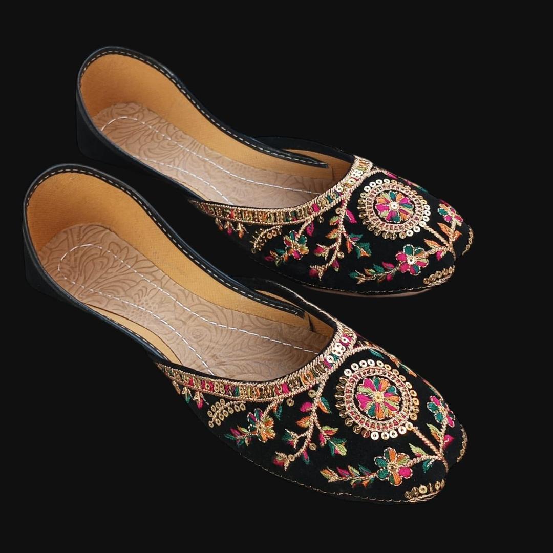 Women Velvet Khussa with Gold Thread Work