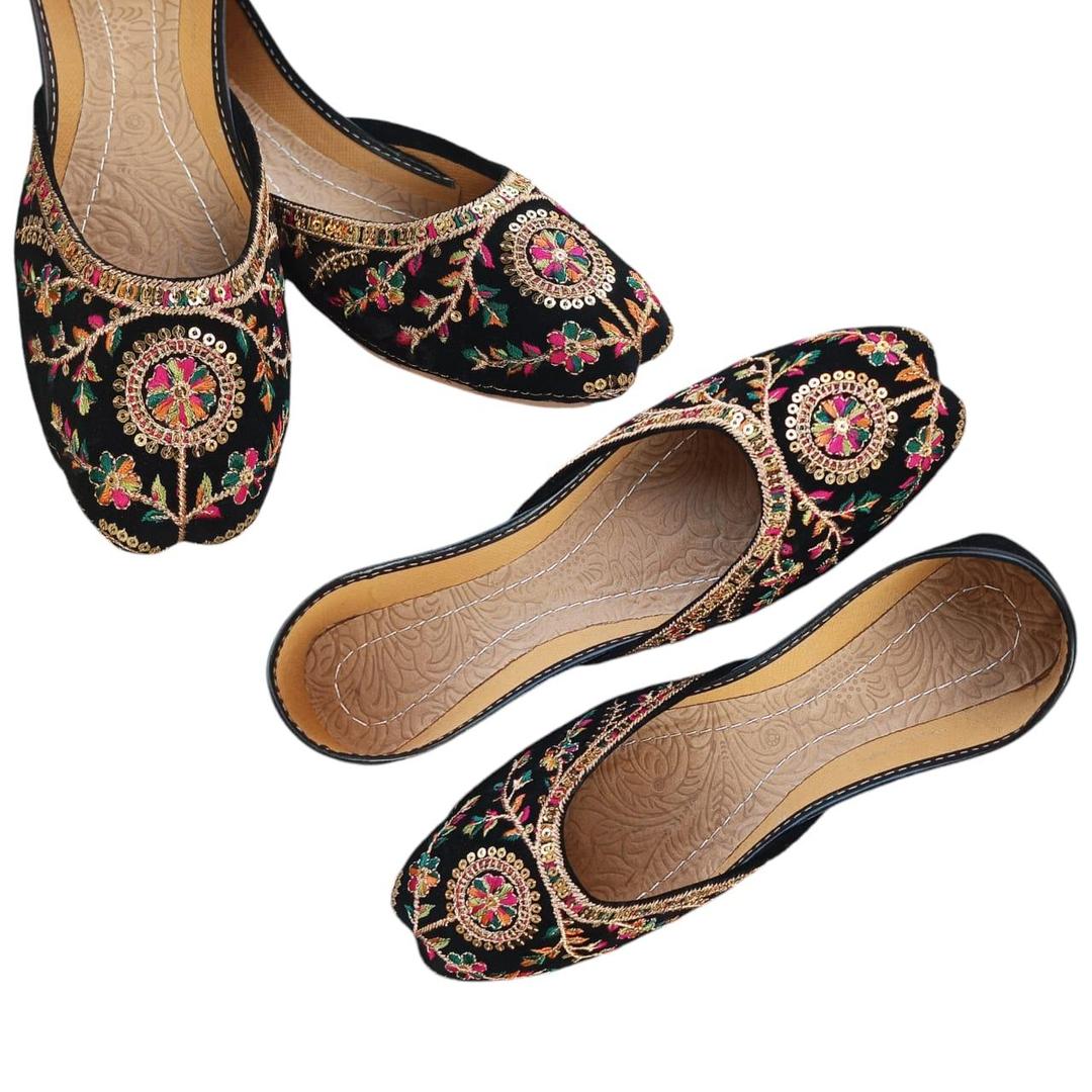 Women Velvet Khussa with Gold Thread Work