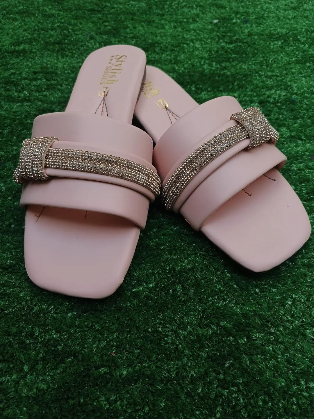 Pink Rhinestone Women's Flip Flops Size 6-10
